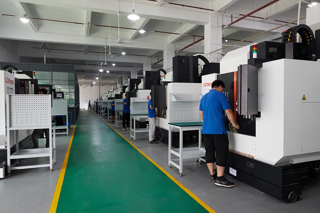3 axis,4 axis, and 5 axis CNC Machining workshop of China CNC Machining 
